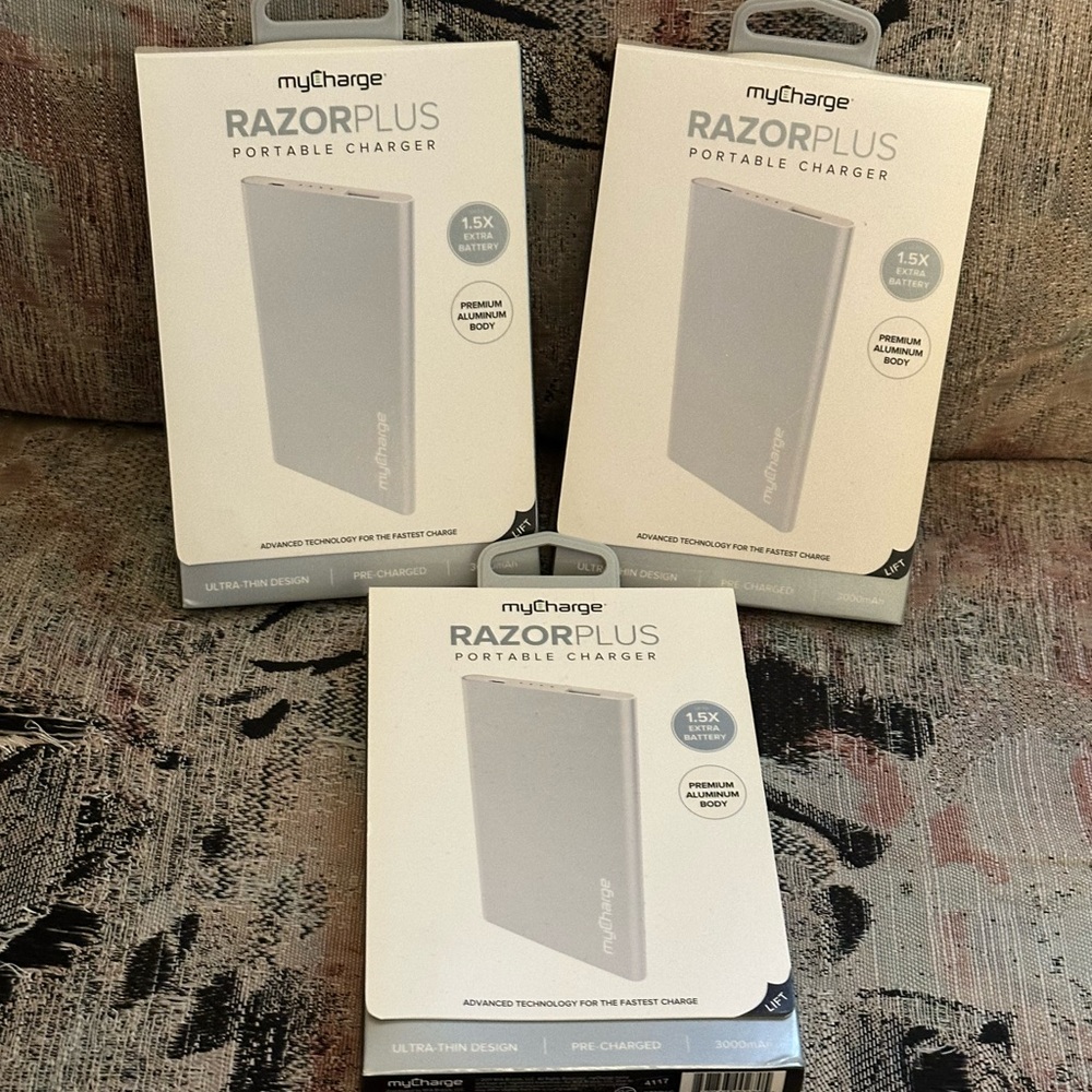 myCharge RazorPlus Portable Charger - Silver